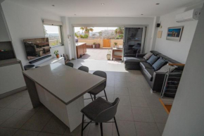 Panoramic sea view apartment
